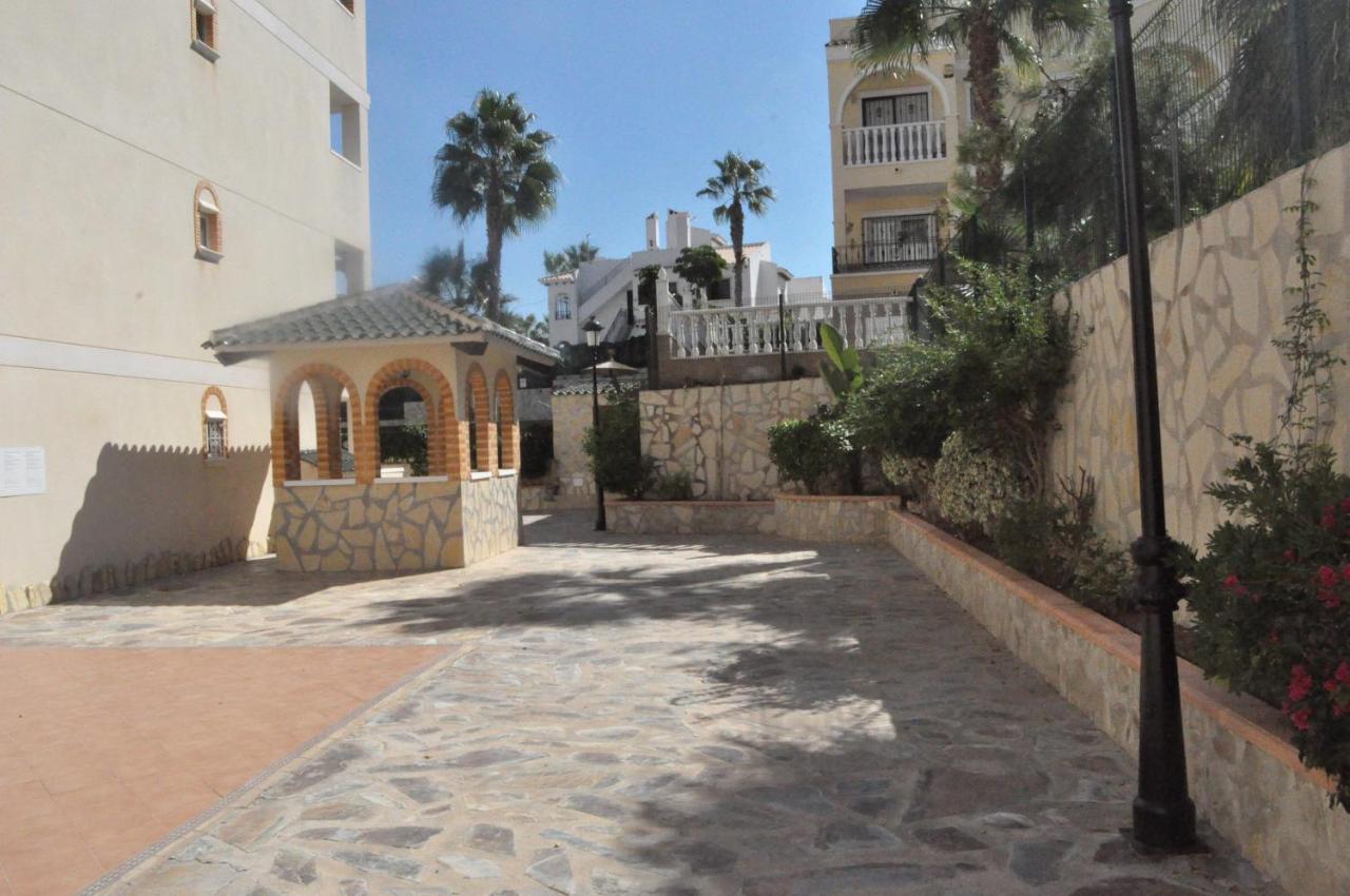 Apartament Jardin De Alba In Villamartin โอริอุเอลา ภายนอก รูปภาพ